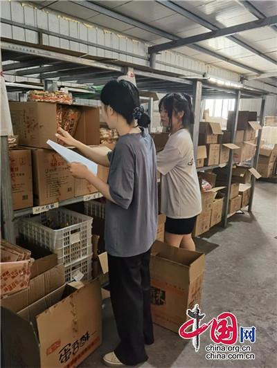 蒲江县职业中专学校电子商务2019级学生开展暑期地推销售实训